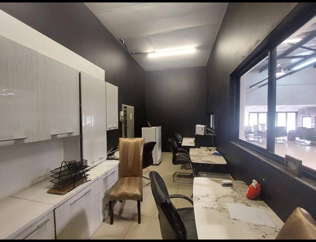 BUSINESS PROPERTY TO RENT IN MAYVILLE